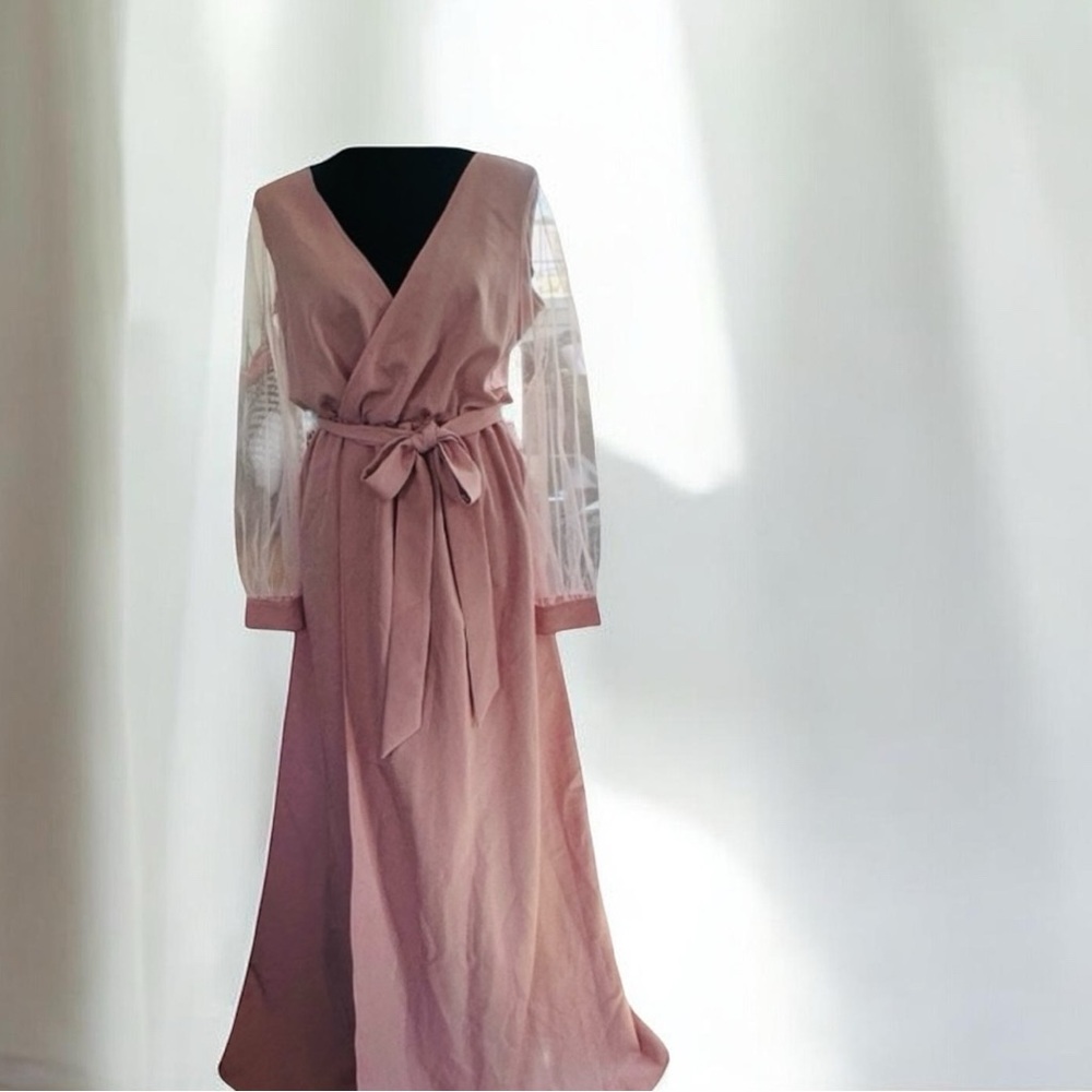 NWOT Elegant light pink dress